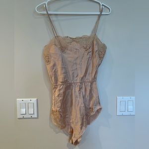 100% Silk lingerie romper (Portegaz)